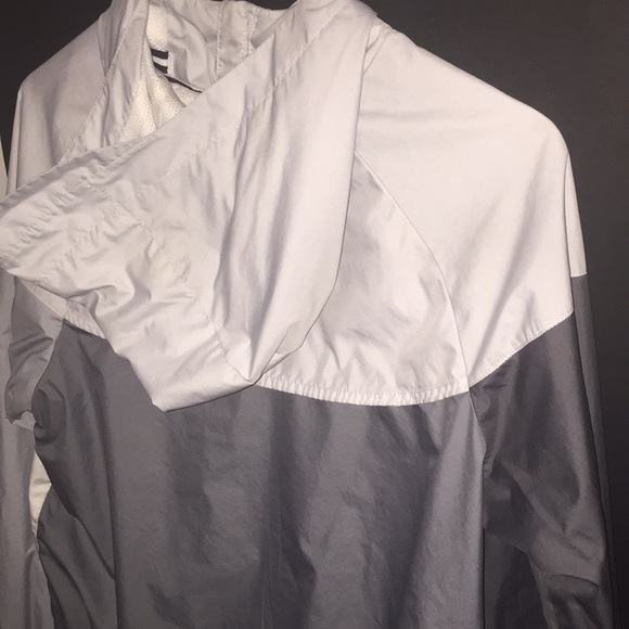 Nike Windrunner full zip jacket - Picture 3 of 3